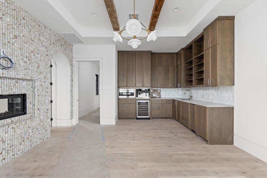 Furnished interior view inside a new home in , Lakeway (Image 11).