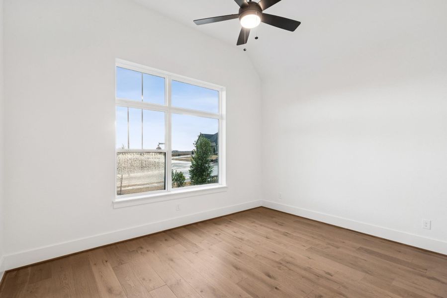 Spacious, unfurnished interior of a new home in Briarley, Montgomery (Image 24).