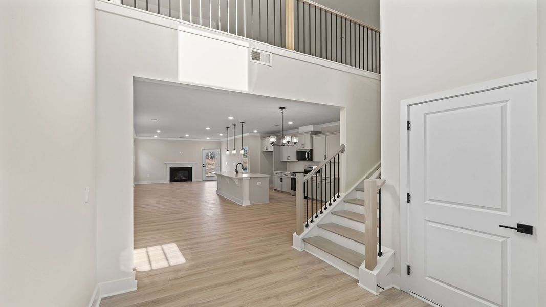 Spacious, unfurnished interior of a new home in Adams Glen, Greenville (Image 15).