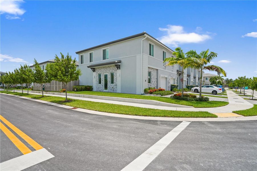 Community amenities in , Homestead (Image 51). Community amenities in , Homestead (Image 51).