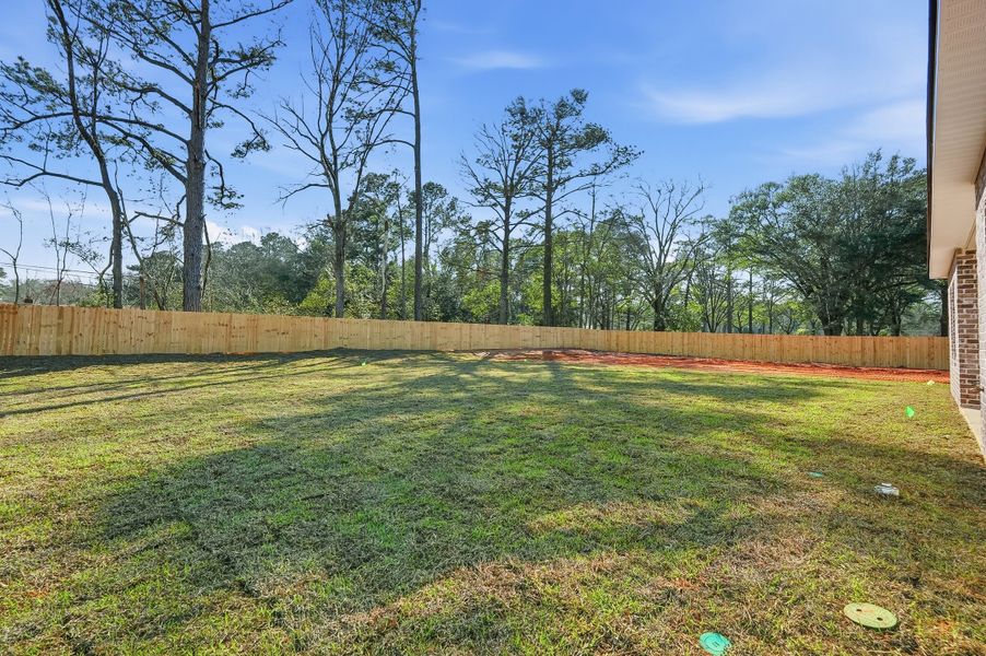 Exterior details and patio area of a home in Barton's Bend, Crestview (Image 22).