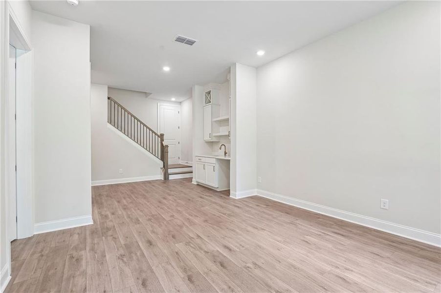 Spacious, unfurnished interior of a new home in Waterside, Peachtree Corners (Image 25).