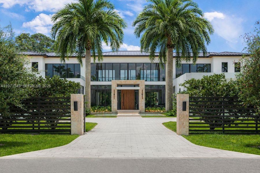 Community amenities in , Pinecrest (Image 37). Community amenities in , Pinecrest (Image 37).