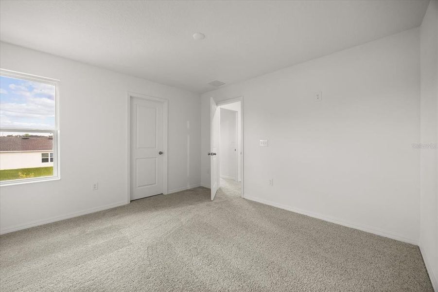 Spacious, unfurnished interior of a new home in Hickory Ranch, Auburndale (Image 13).