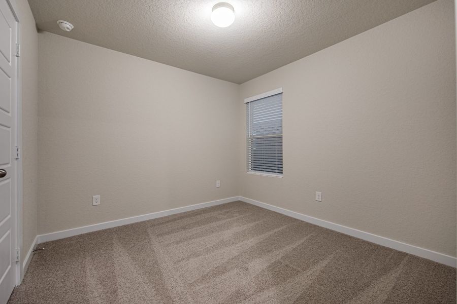 Spacious, unfurnished interior of a new home in Briarwood, Elgin (Image 35).