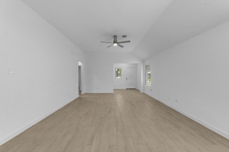 Spacious, unfurnished interior of a new home in Cypresswood Landing, Humble (Image 18).