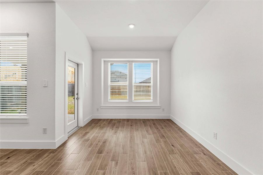 Spacious, unfurnished interior of a new home in Sunterra, Katy (Image 22). Spacious, unfurnished interior of a new home in Sunterra, Katy (Image 22).