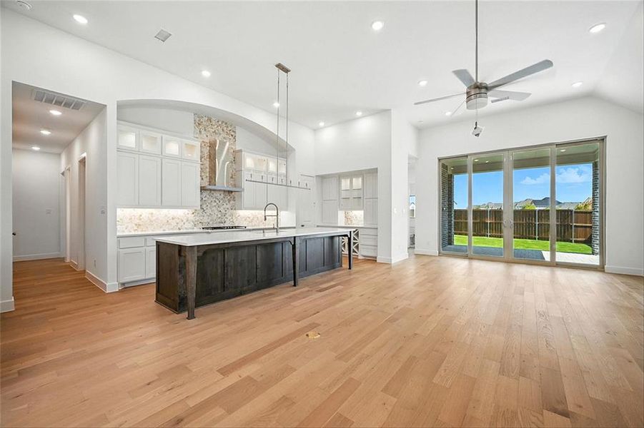 4317Clydesdale215C009 4317Clydesdale215C009