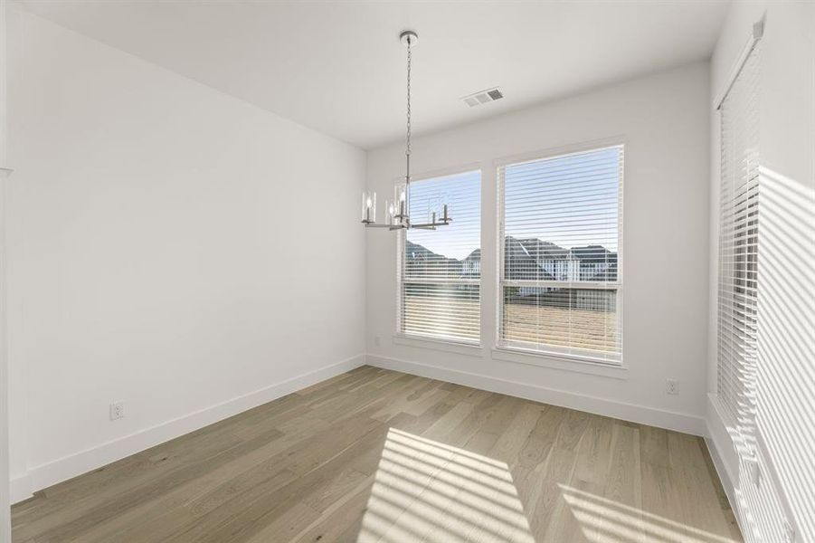 Spacious, unfurnished interior of a new home in Cambridge Estates - Harwood, Prosper (Image 20).