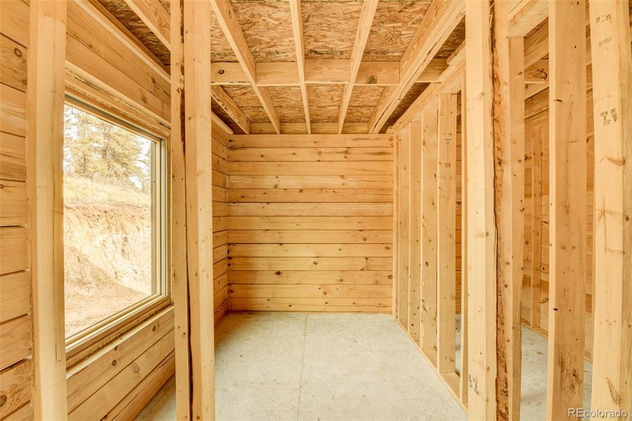 En-Suite Bathroom En-Suite Bathroom