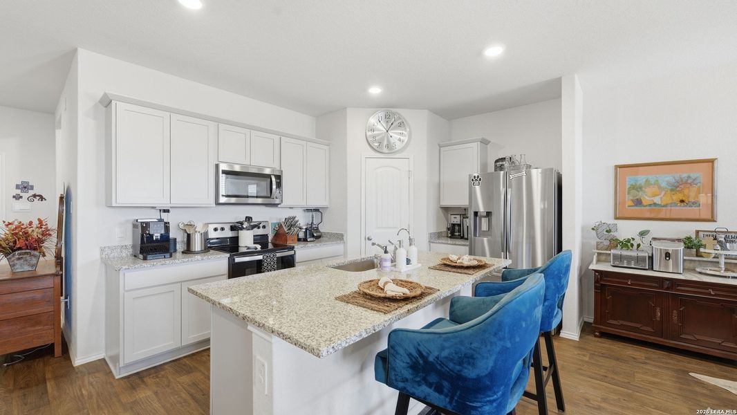 Furnished interior view inside a new home in Swenson Heights, Seguin (Image 14).
