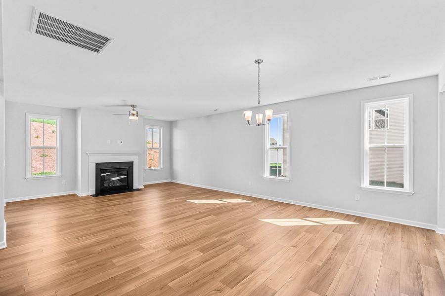 Spacious, unfurnished interior of a new home in Hanes Lake, Winston-Salem (Image 17).