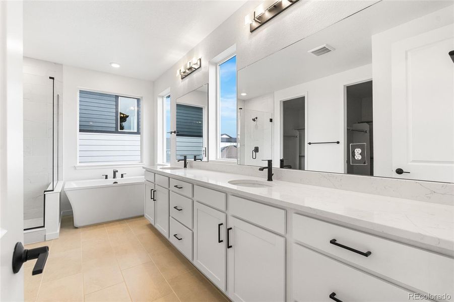 Furnished interior view inside a new home in Sterling Ranch, Littleton (Image 8).