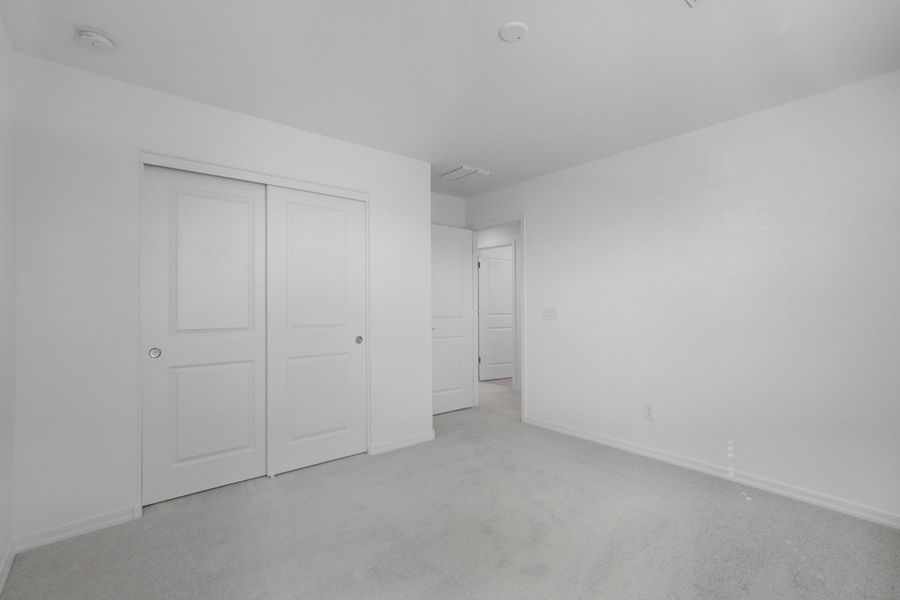 Spacious, unfurnished interior of a new home in Artisan at Asante, Surprise (Image 27). Spacious, unfurnished interior of a new home in Artisan at Asante, Surprise (Image 27).