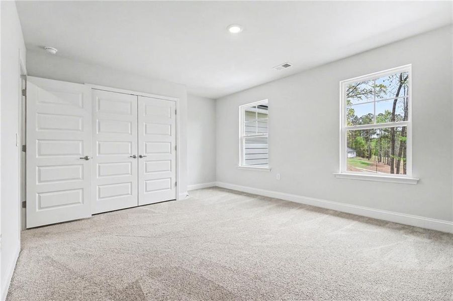 Spacious, unfurnished interior of a new home in Thunder Ridge, Dawsonville (Image 13).