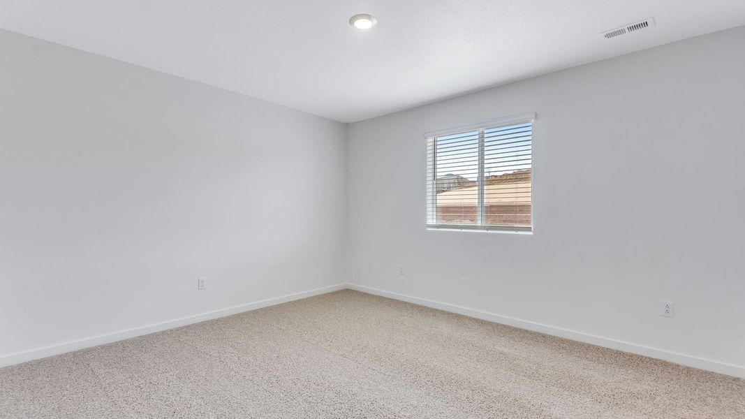 Spacious, unfurnished interior of a new home in Ellston Park, Colorado Springs (Image 18).