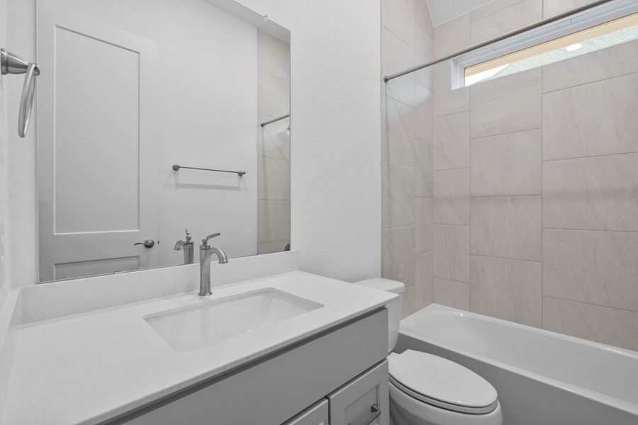 Furnished interior view inside a new home in Grange, Katy (Image 10).