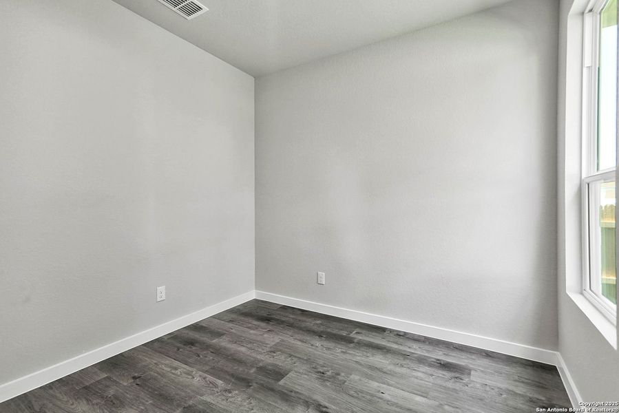 Spacious, unfurnished interior of a new home in Fairway Crossing 40s, San Antonio (Image 42). Spacious, unfurnished interior of a new home in Fairway Crossing 40s, San Antonio (Image 42).