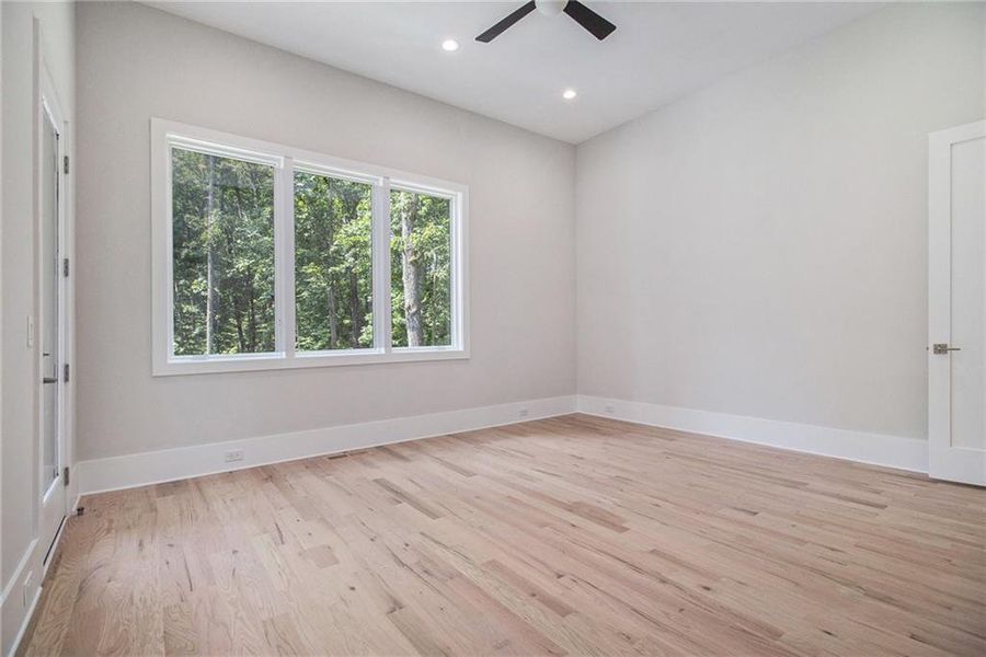 Spacious, unfurnished interior of a new home in , Alpharetta (Image 30).