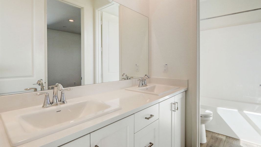 Representative furnished interior of a home built from the Residence 3003 by D.R. Horton in Havenwood, North Charleston (Image 36).