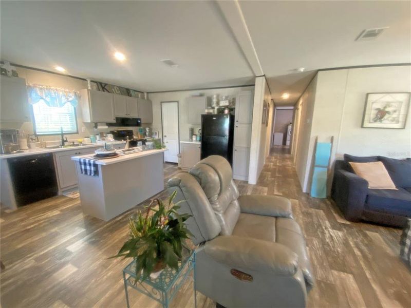 Furnished interior view inside a new home in , Palatka (Image 6).