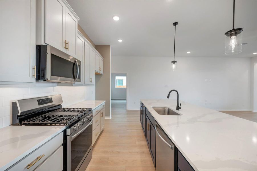 Furnished interior view inside a new home in The Grand Prairie 50’, Hockley (Image 9).