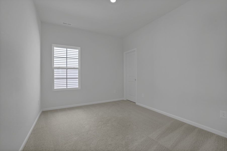 Spacious, unfurnished interior of a new home in River Tide Farms, Bolivia (Image 22). Spacious, unfurnished interior of a new home in River Tide Farms, Bolivia (Image 22).