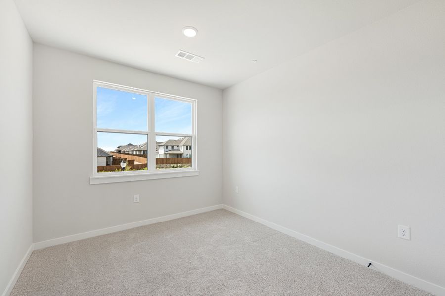 Spacious, unfurnished interior of a new home in Wildridge, Oak Point (Image 38). Spacious, unfurnished interior of a new home in Wildridge, Oak Point (Image 38).