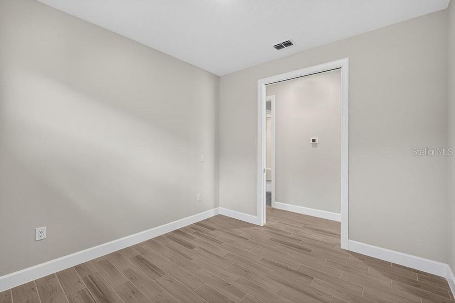 Spacious, unfurnished interior of a new home in Esplanade at Wiregrass Ranch, Wesley Chapel (Image 21).