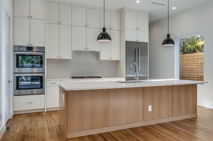 Island and Cabinets Island and Cabinets