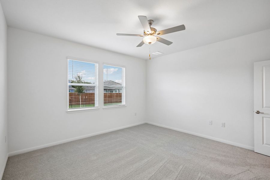 Spacious, unfurnished interior of a new home in Lisso, Pflugerville (Image 24).