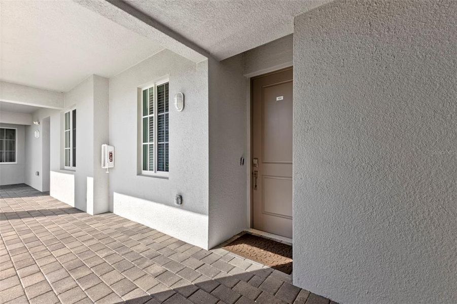 Exterior details and patio area of a home in , Venice (Image 22).