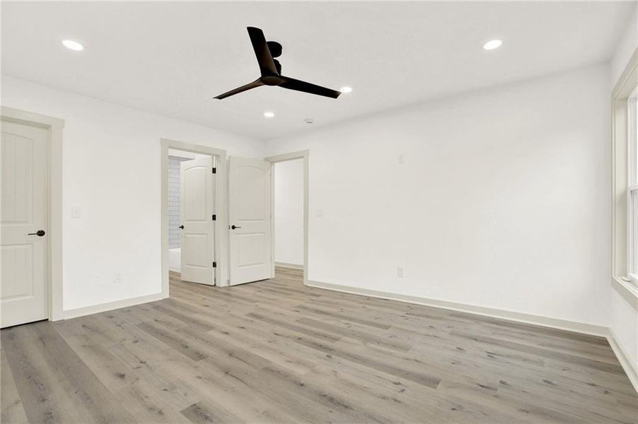 Spacious, unfurnished interior of a new home in , Calhoun (Image 16).