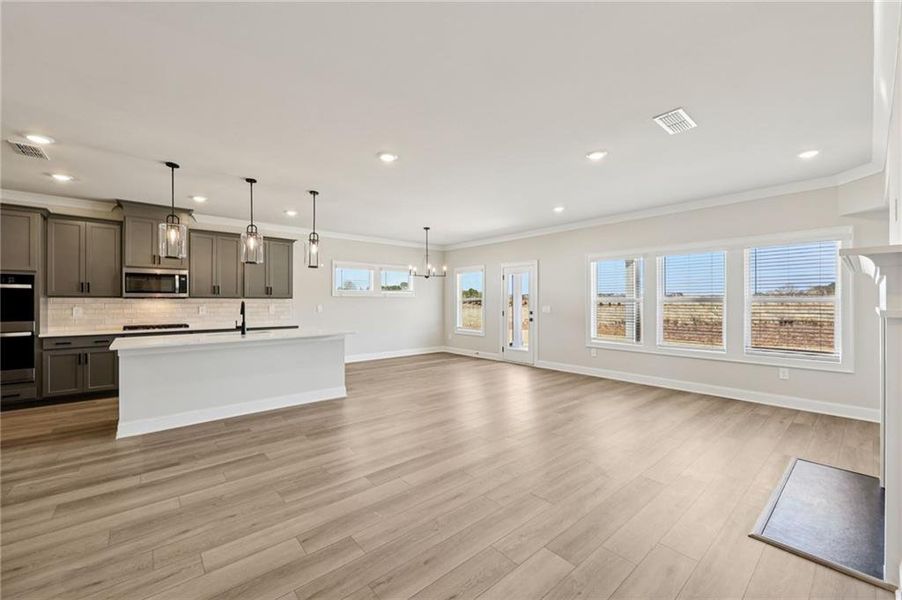 Spacious, unfurnished interior of a new home in River Pointe, Monroe (Image 22).
