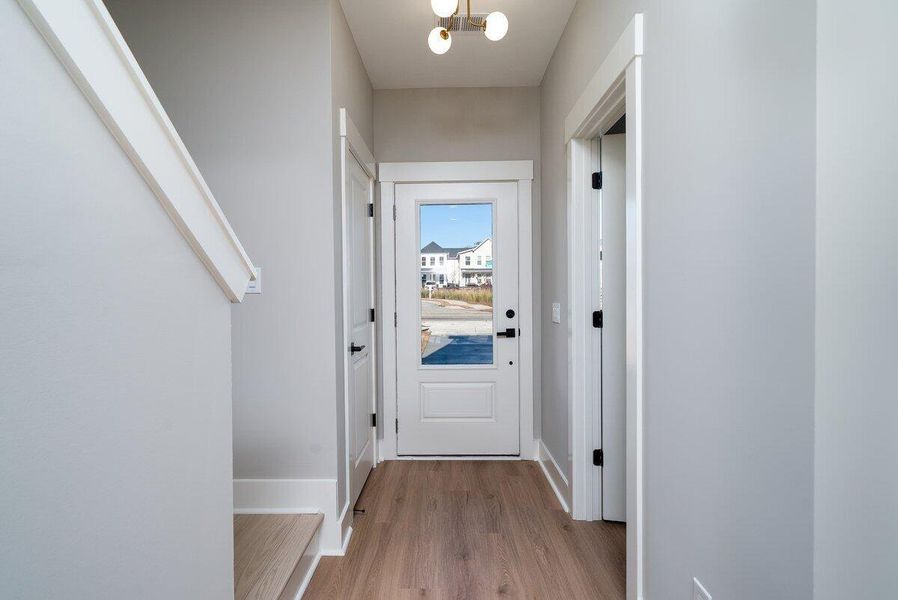 Spacious, unfurnished interior of a new home in , North Charleston (Image 12).