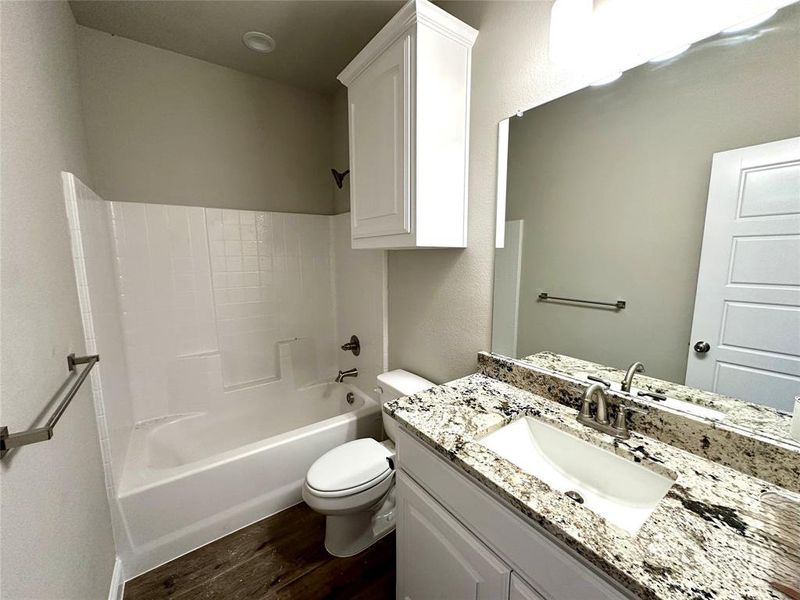 Furnished interior view inside a new home in , Cleburne (Image 7).