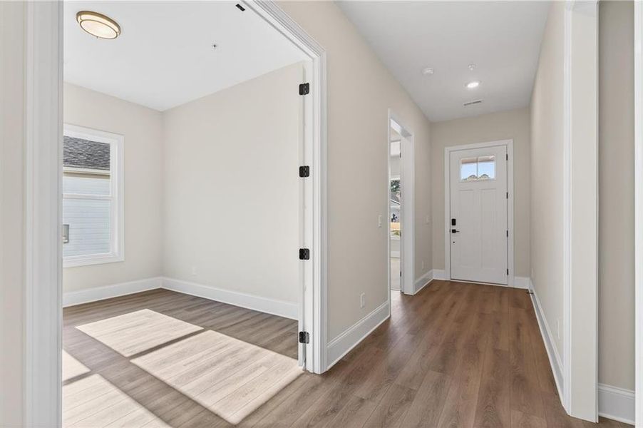 Spacious, unfurnished interior of a new home in The Reserve at Bells Ferry, Kennesaw (Image 38).