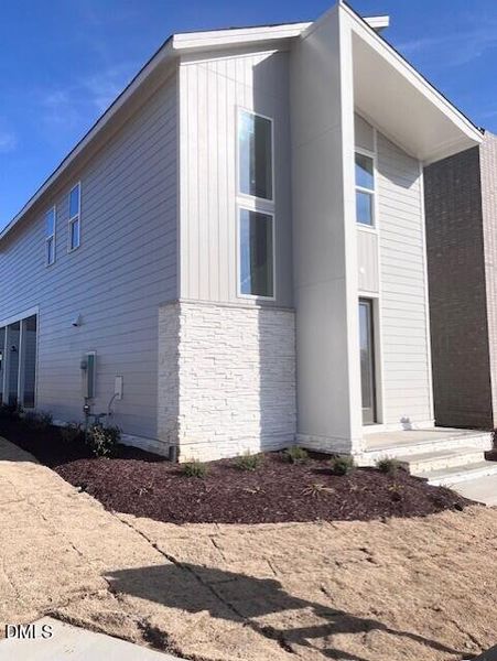 Exterior 1 - 27 Dec 2025