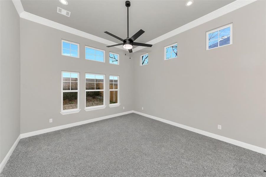 Spacious, unfurnished interior of a new home in , Lake Dallas (Image 27).