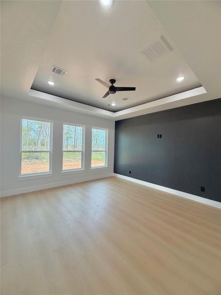 Spacious, unfurnished interior of a new home in , Coldspring (Image 27).