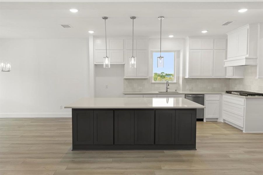 09. 1232 Eclipse - Kitchen 09. 1232 Eclipse - Kitchen