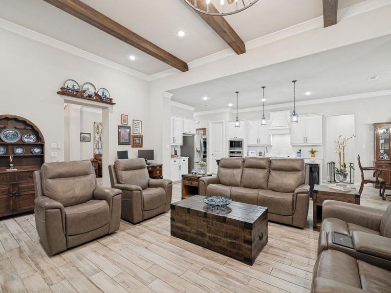 Furnished interior view inside a new home in Vista Oaks Estates, Royse City (Image 11).