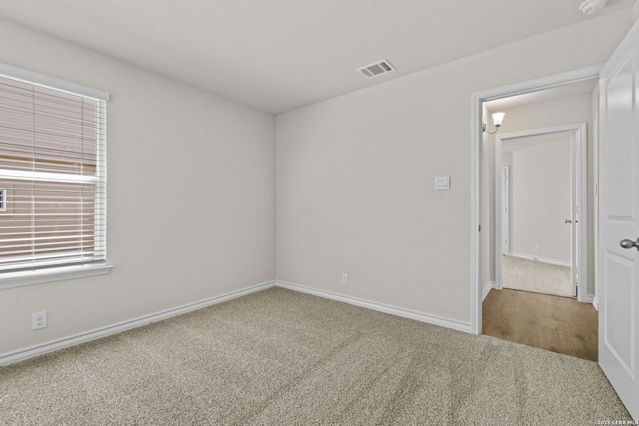 Spacious, unfurnished interior of a new home in Redbird Ranch, San Antonio (Image 12).