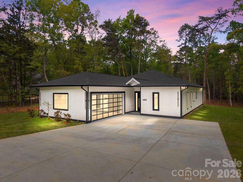 Image 37 of a home in .