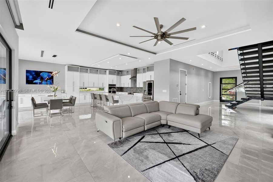 Furnished interior view inside a new home in , Fort Lauderdale (Image 7).
