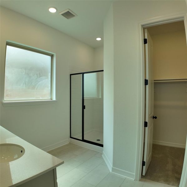 Furnished interior view inside a new home in Wildrye, Waller (Image 7).