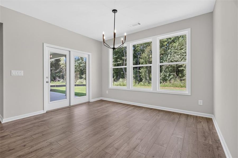Spacious, unfurnished interior of a new home in , Athens (Image 39).