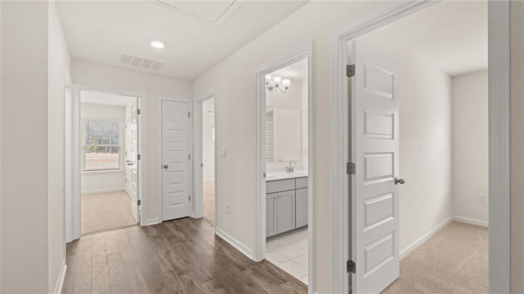 Spacious, unfurnished interior of a new home in Westland, Bogart (Image 21).