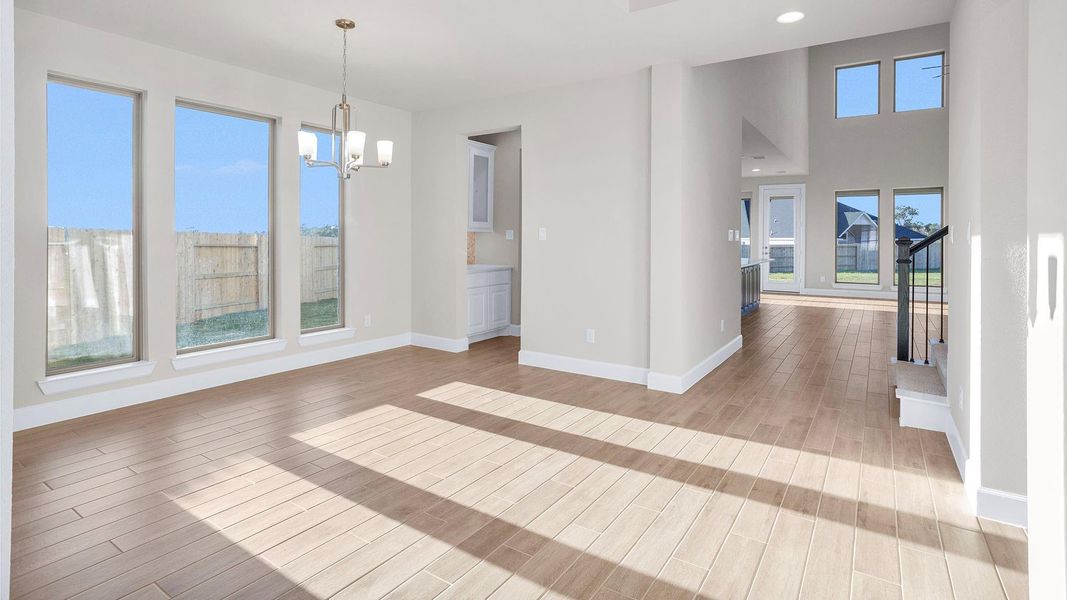 Spacious, unfurnished interior of a new home in Briarley 60', Montgomery (Image 17).