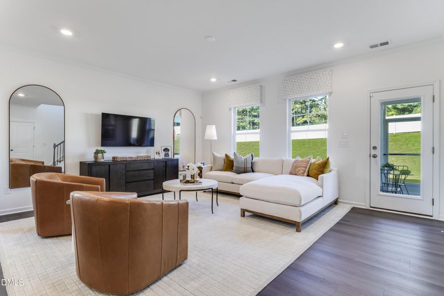 SUN_CaitlinCrossing_Pic_86FishingPier-12 SUN_CaitlinCrossing_Pic_86FishingPier-12